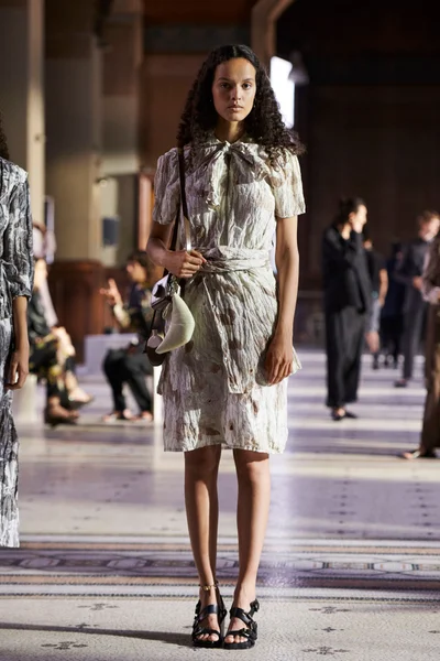 Look 8